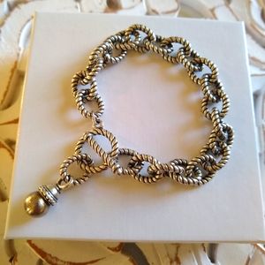 ✨🎁 Silver Two-Toned Bracelet Artisan hand made bar closure